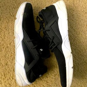 Size 9 champion running shoes